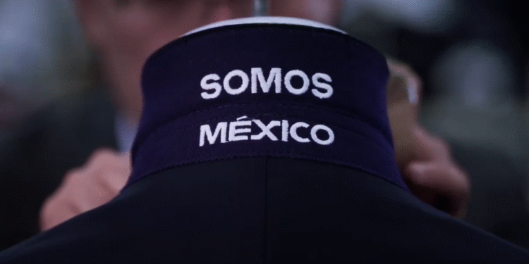 Calderoni presenta el traje oficial de la Selección Mexicana para el Mundial 2026