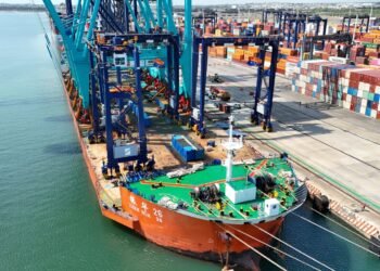 Hutchison Ports ICAVE destina 540 mdp a modernización tecnológica y sostenibilidad