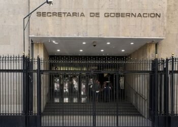 Productores presionan en Segob y exigen acceso total a mesa de diálogo