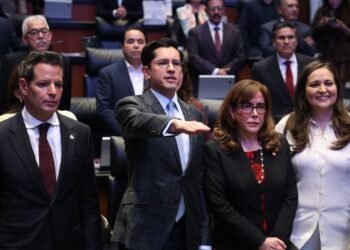 Senado ratifica a Roberto Velasco como nuevo canciller de México