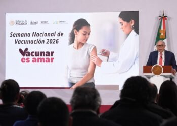 Vacunación se extiende en México; campaña seguirá todo mayo