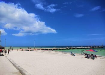 Dejan fuera al turismo, la playa Telchac será exclusiva para investigación del Cinvestav