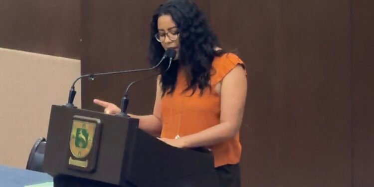 ¿De verdad hay paz? Diputada cuestiona entre lágrimas la violencia que viven niñas