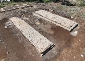 Rescatan juego de pelota preclásico en Poxilá durante obras del Tren Maya de Carga