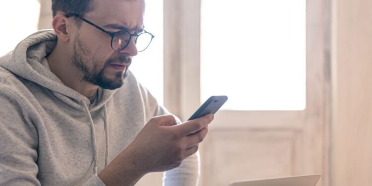 El SAT lanza alerta por SMS falsos sobre devoluciones de impuestos; es robo de datos