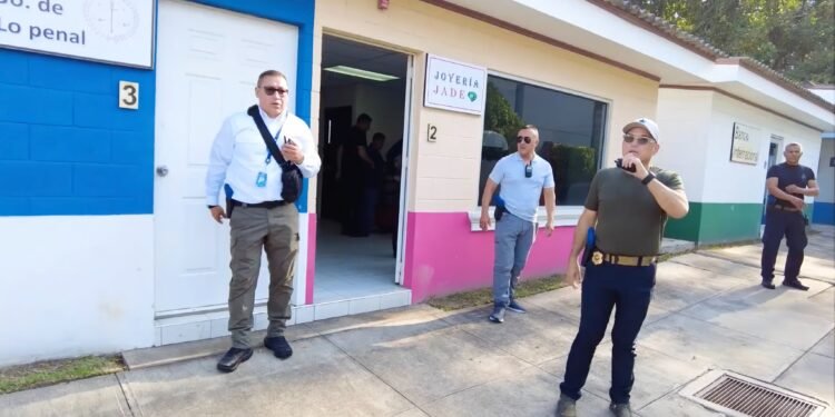 Refuerzan escudo de seguridad rumbo al Mundial con entrenamiento internacional