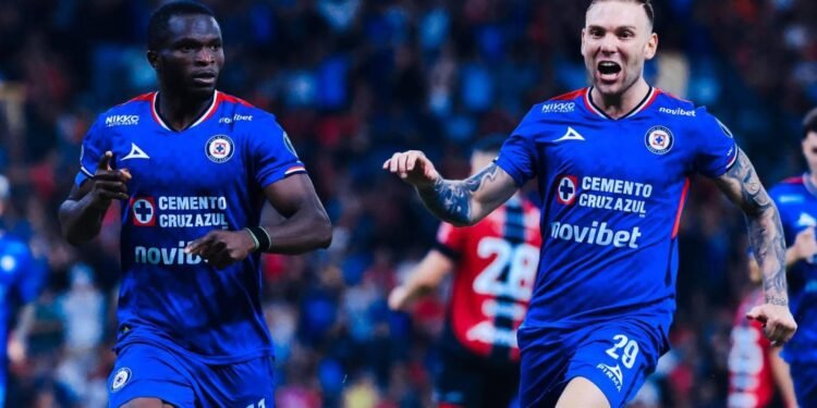 ¡Se juega con el alma! Cruz Azul y Atlas van por el boleto a la fiesta grande de la Liga MX