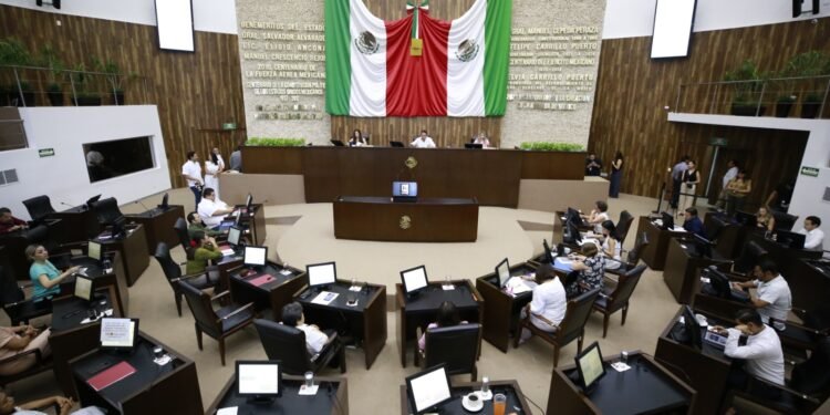 Congreso arropa a Huacho para acelerar obras y enfrentar rezagos históricos en Yucatán