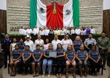 ¿Quiénes son “Las Chelemeras”? Conoce a las mujeres que rescataron la costa yucateca