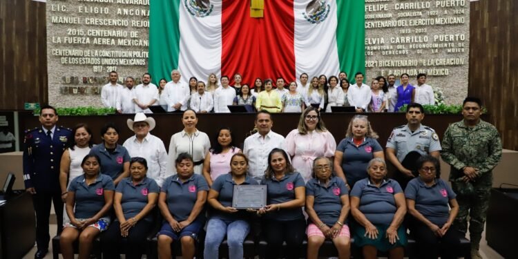 ¿Quiénes son “Las Chelemeras”? Conoce a las mujeres que rescataron la costa yucateca
