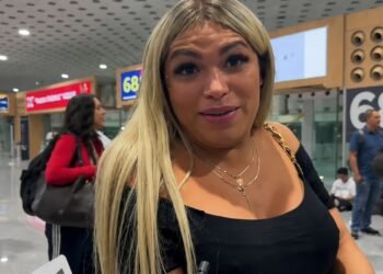 Influencers en vuelo rumbo a Corea del Sur viven inesperado susto; esto fue lo que pasó