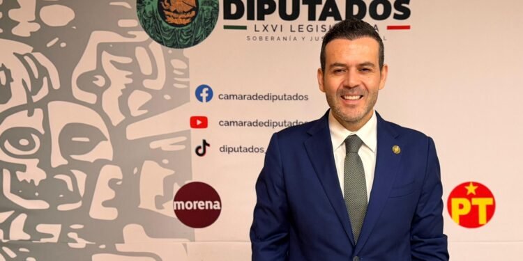 Defender la soberanía: Ulises Mejía apoya reforma contra influencias externas