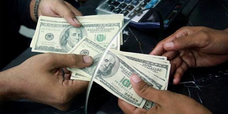 Remesas en la mira: bancos y casas de envío deberán reportar operaciones sospechosas