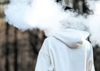 El vapeo explota entre jóvenes de Yucatán: comienzan desde los 17 años y creen que “no hace daño”