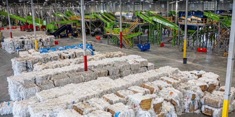 El PET encuentra una segunda oportunidad; Coca-Cola FEMSA impulsa reciclaje en América Latina