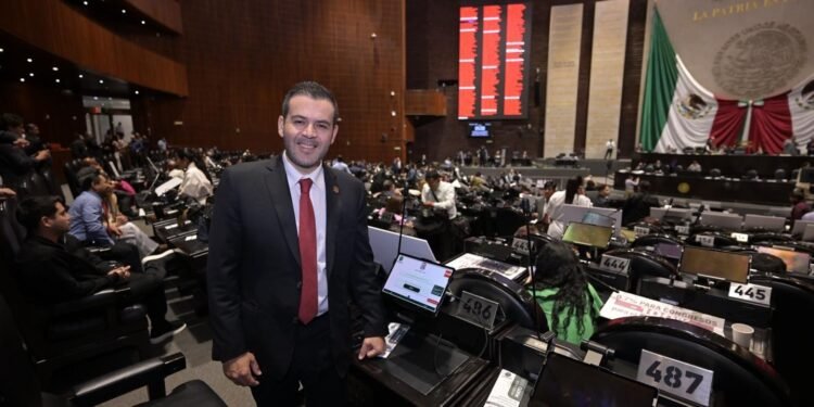 Encuesta mueve el tablero en Zacatecas; Ulises Mejía aparece al frente rumbo a 2027