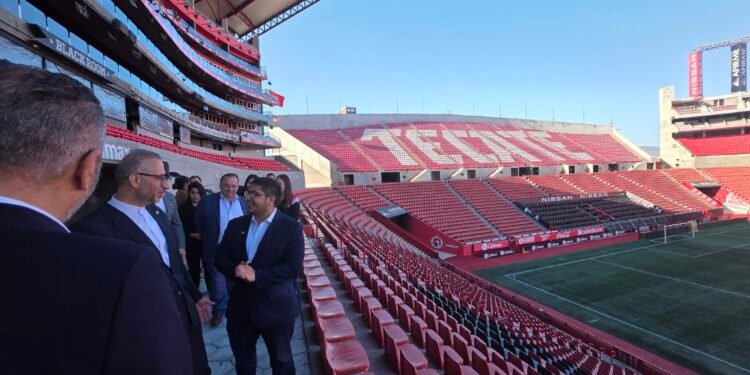 “Gracias, México”: embajador iraní a su llegada al cuartel mundialista en Tijuana