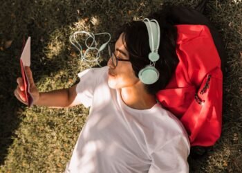 ¿El empleo fijo pierde terreno? Esta es la nueva tendencia entre los jóvenes
