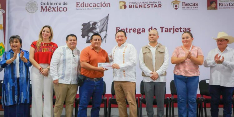 Campo con energía, estudiantes con ayuda económica: así va la entrega de apoyos
