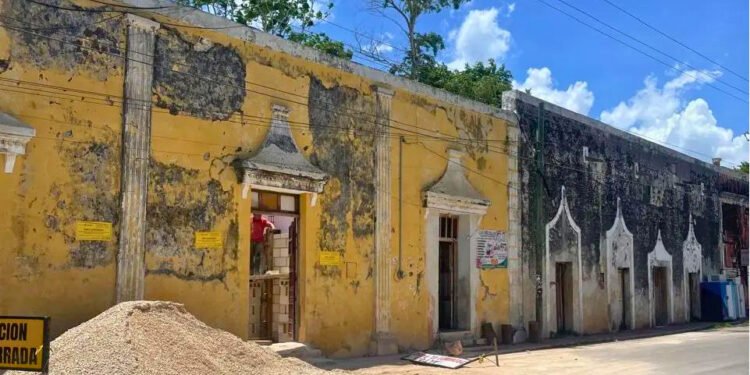 ¿Una tienda a cambio de la historia? INAH suspende obra en pleno centro de Yaxcabá