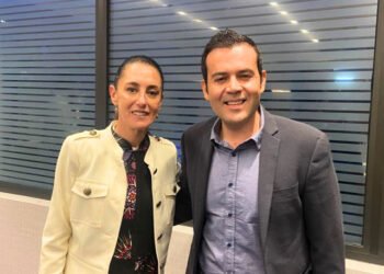 Ulises Mejía Haro solicita licencia y entra a la contienda interna de Morena en Zacatecas