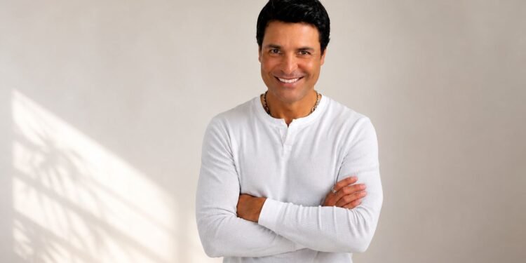¿Y si Chayanne sí fuera tu papá? El reto viral por el Día del Padre desata una lluvia de fotos familiares