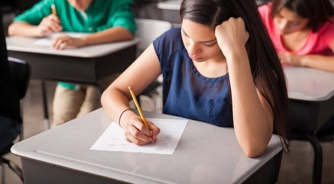 ¿Tu universidad tiene validez oficial? La pregunta que no se deben ignorar