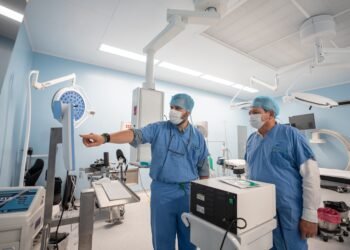¡La cirugía del futuro ya llegó a Yucatán! Realizan la primera operación con robot en un hospital público