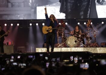 La noche en que Maná paralizó Guadalajara y reunió a una multitud récord en concierto
