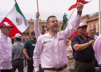 Ulises Mejía toma la delantera en la carrera por Zacatecas