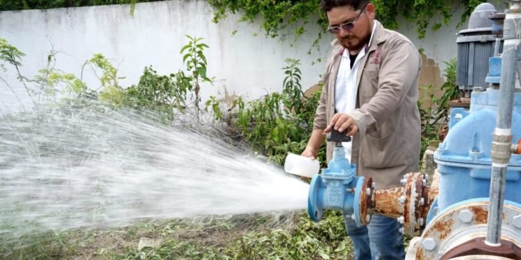 ¿Era peligrosa? JAPAY revela resultados sobre el agua azul en Las Américas