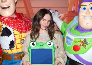 ¡Es oficial! Belinda aterriza en Toy Story 5 y promete robarse la película