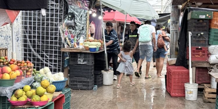 Así impactaron las tormentas al comercio en el Centro Histórico