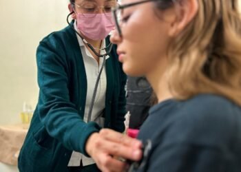 Las lluvias elevan el riesgo de enfermedades respiratorias. ¿Qué hacer para prevenirlas?
