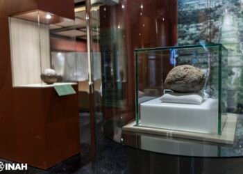 “Hule ritual”: la exposición que revela los secretos de las pelotas sagradas