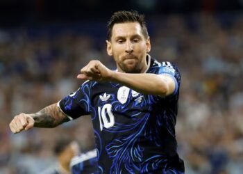 Messi lidera una remontada inolvidable: Argentina vence a Inglaterra y jugará la final