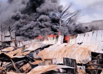 ¿Otra vez la antigua Telebodega? Un nuevo incendio moviliza a los bomberos