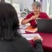 Semujeres reduce a cinco días la entrega de apoyos para mujeres víctimas de violencia