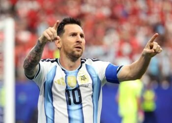 Noventa minutos para la gloria: Inglaterra y Argentina reavivan una rivalidad histórica