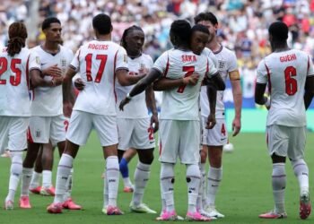 Saka desata la locura: Inglaterra vuelve al podio del Mundial con una goleada histórica