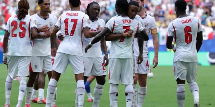 Saka desata la locura: Inglaterra vuelve al podio del Mundial con una goleada histórica