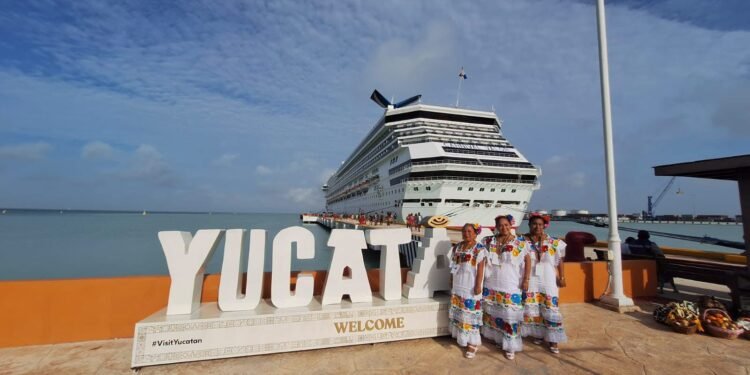 Progreso apunta a un año récord con más de 500 mil cruceristas en 2026