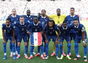 Los Bleus rugen: Francia elimina a Marruecos y Mbappé alcanza a Messi