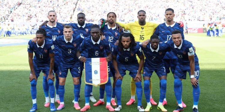 Los Bleus rugen: Francia elimina a Marruecos y Mbappé alcanza a Messi