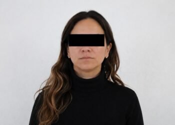 Detienen a la hermana de Emilio Lozoya Austin en el Aeropuerto Internacional de la Ciudad de México; esto informó la FGR