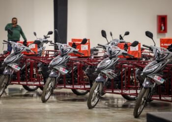 Recuperan independencia; entregan motocicletas adaptadas y apoyos de movilidad en Yucatán