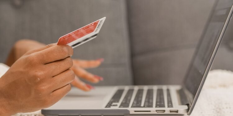 ¡Cuidado con las vacaciones! Condusef alerta por aumento de fraudes en viajes