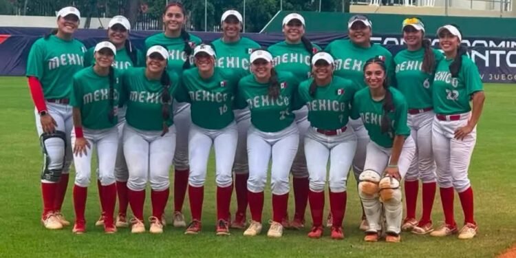 México rompe la mala racha y supera a Cuba en un partido clave del softbol femenil