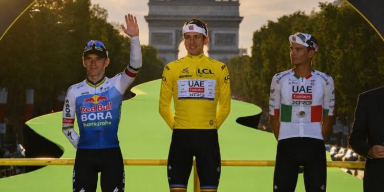 ¡Orgullo mexicano! Isaac del Toro conquista el podio del Tour de Francia