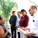¡Vivieron décadas sin existir legalmente! 17 yucatecos reciben por fin su acta de nacimiento